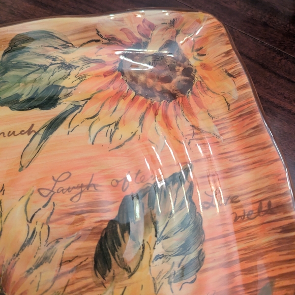 MAXCERA CORP SUNFLOWER WITH WRITING DINNER PLATE 11 1/4" - Picture 3 of 7